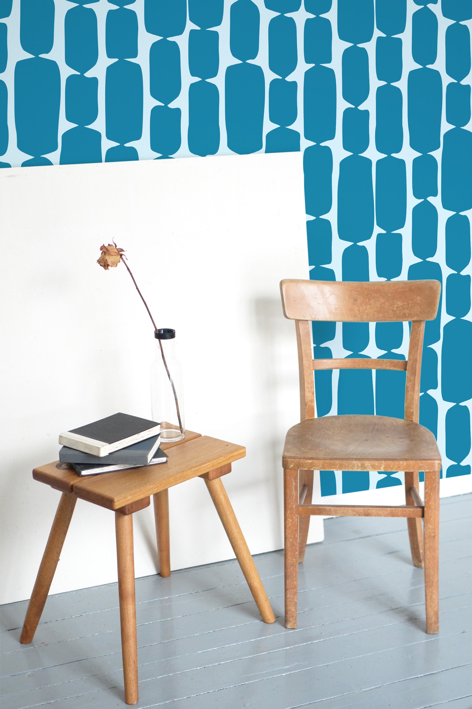 Blue retro shape Wallpaper