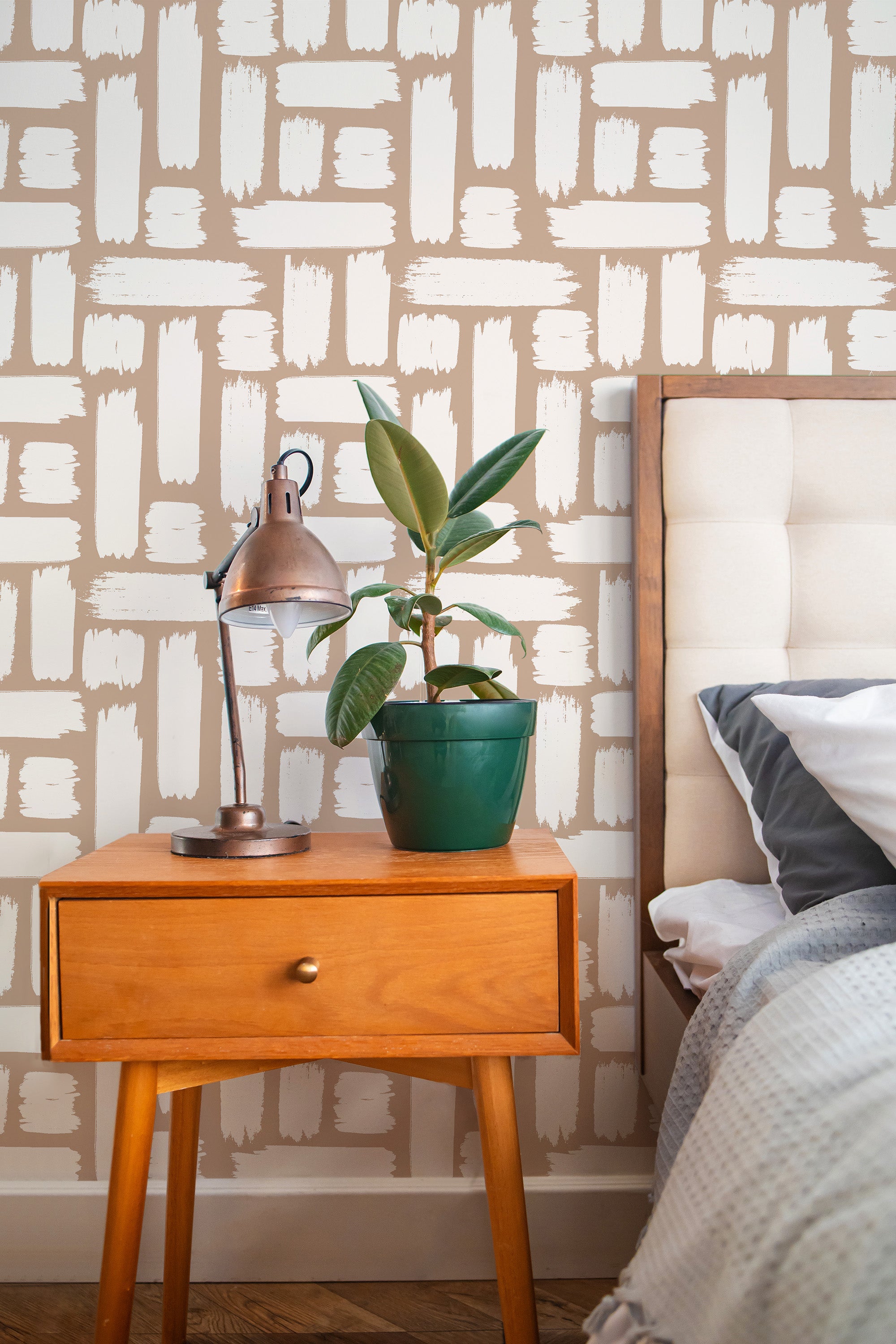 Self-adhesive wallpaper with a Big Brush Stroke design in white on a beige background, giving a modern, artistic feel.